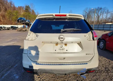 2016 Nissan Rogue S z USA, uszkodzony, nr VIN KNMAT2MV6GP607468